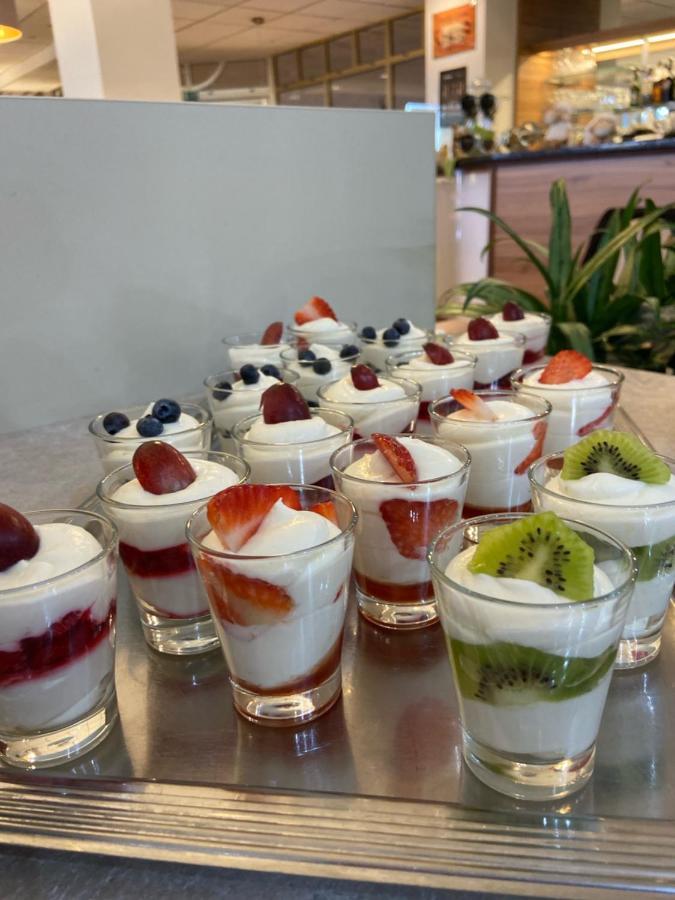 שב Garni Hotel Pyramida מראה חיצוני תמונה